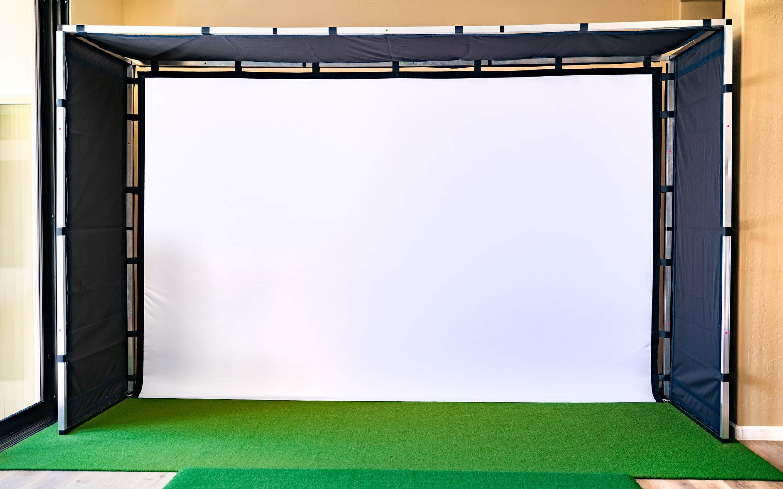 How To Build a Golf Simulator On a Budget - Shop.GolfersAuthority