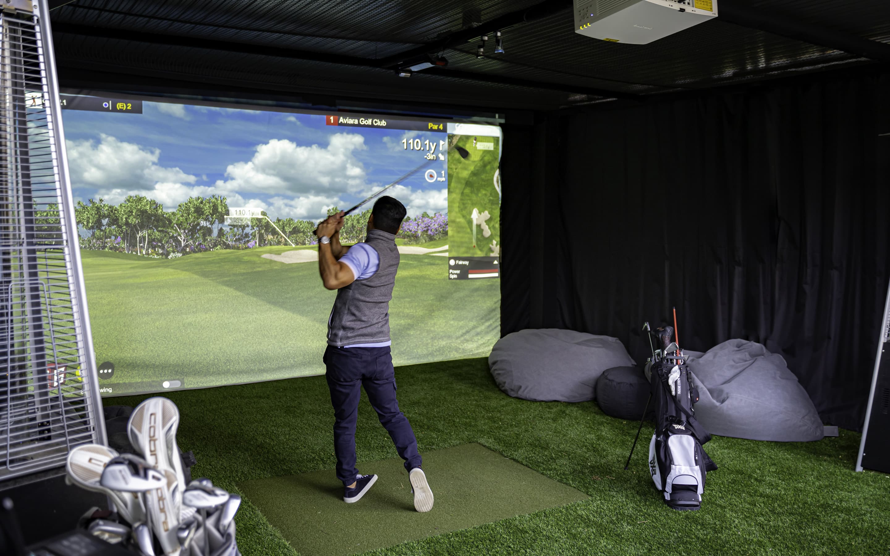 Golf Simulator Internet Requirements: Online vs. Offline Play - Shop.GolfersAuthority