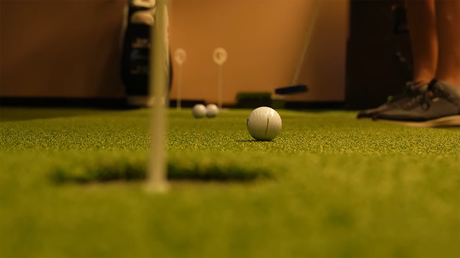 BirdieBall Tour Grade Outdoor Putting Green