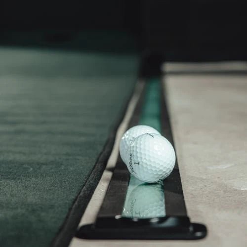 PUTTR Smart Putting Green - Shop.GolfersAuthority