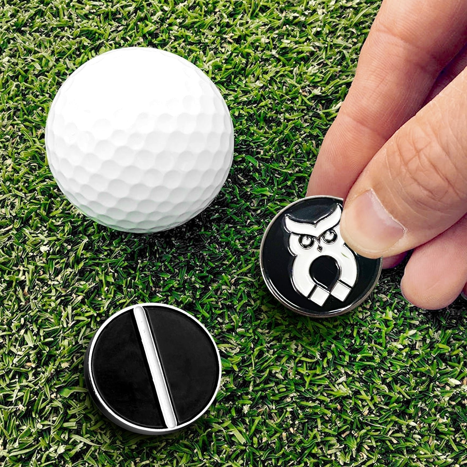Black MagnetOwl Ball Marker - Shop.GolfersAuthority