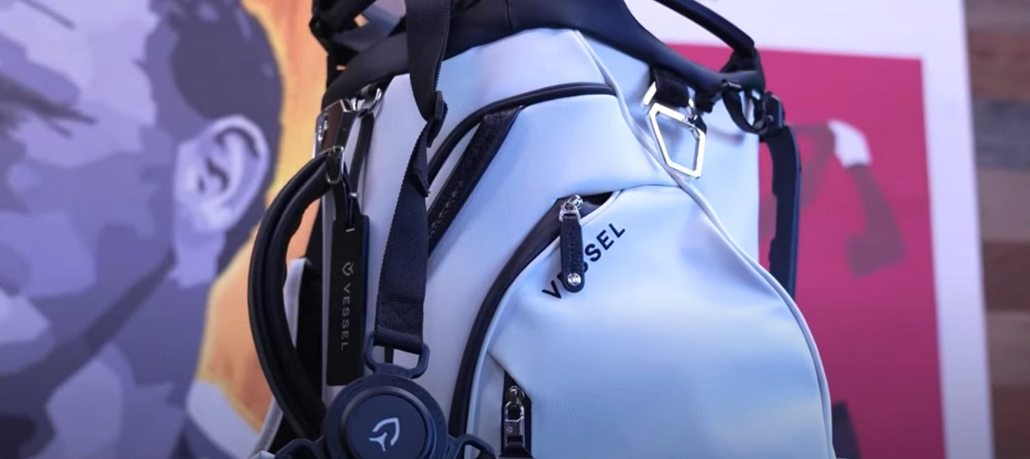 Load video: Why is EVERYONE Buying This Vessel Golf Bag?