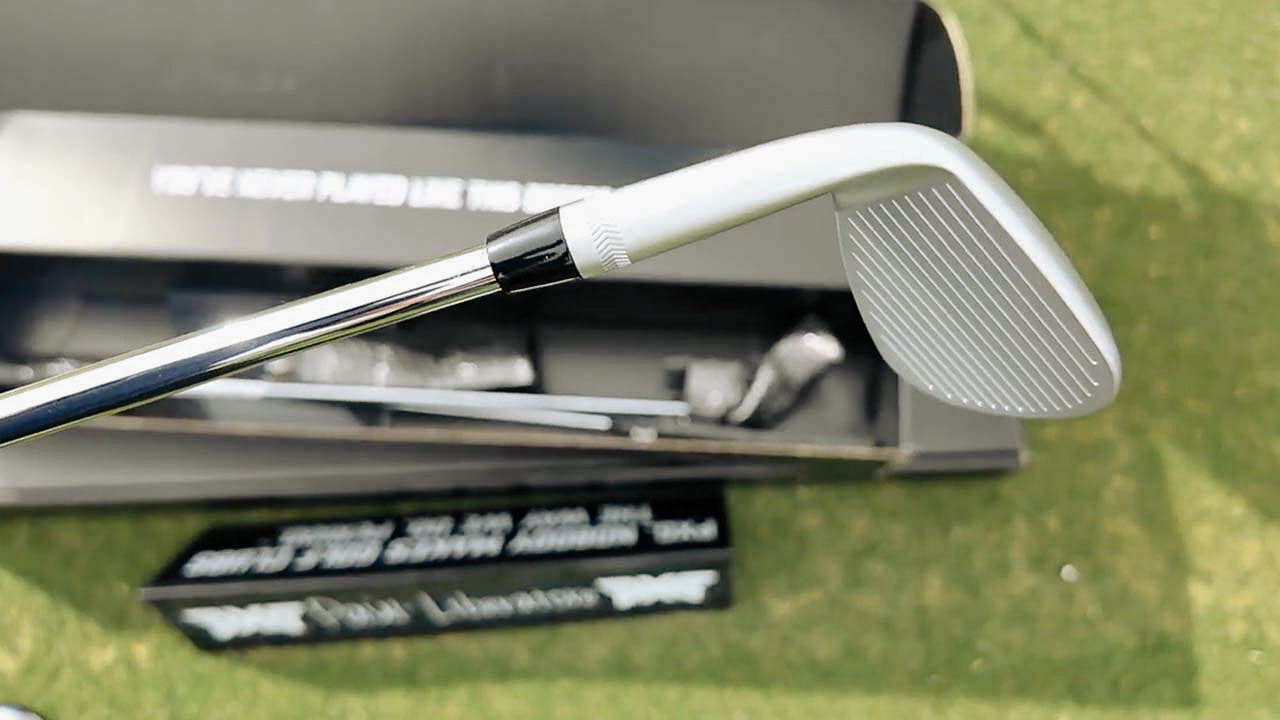 pitching wedge vs sand wedge