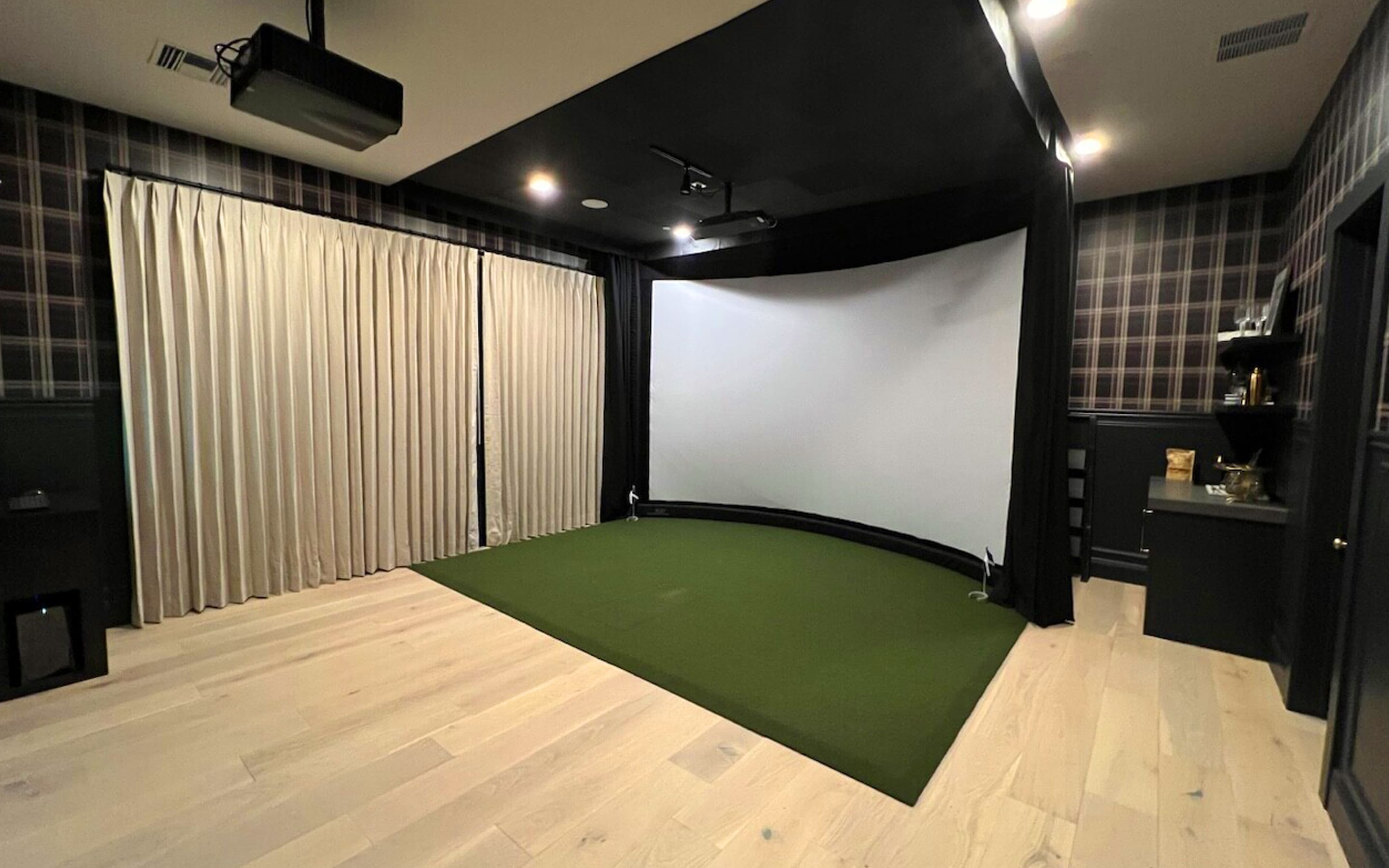 Can You Use Any Projector Screen For Golf Simulator?